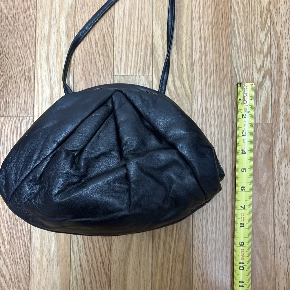 Vintage Californian Black Lamb Leather Clamshell Purse Crossbody Clutch